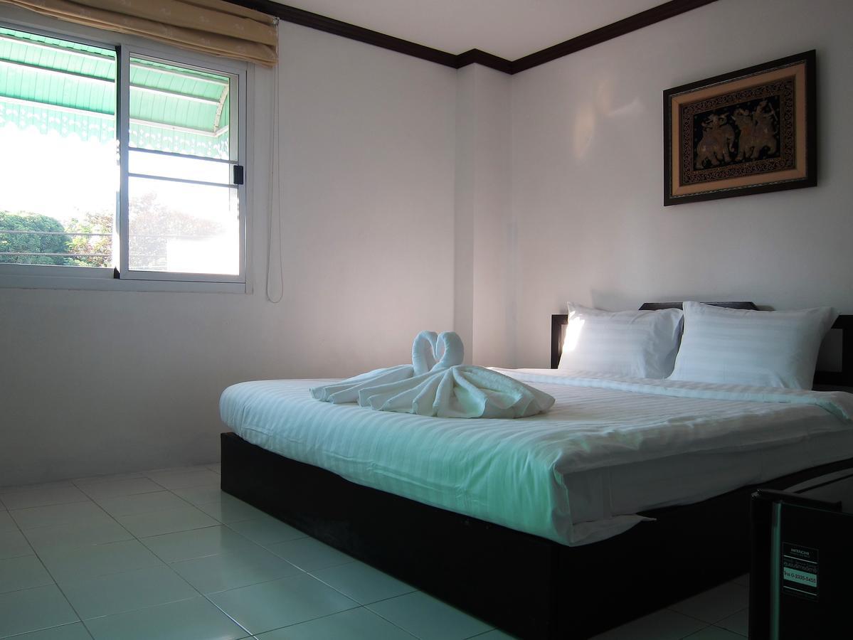 V Lodge Chiang Mai Bagian luar foto