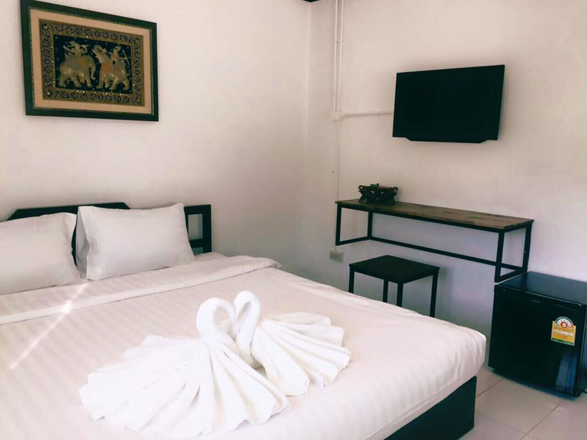 V Lodge Chiang Mai Bagian luar foto