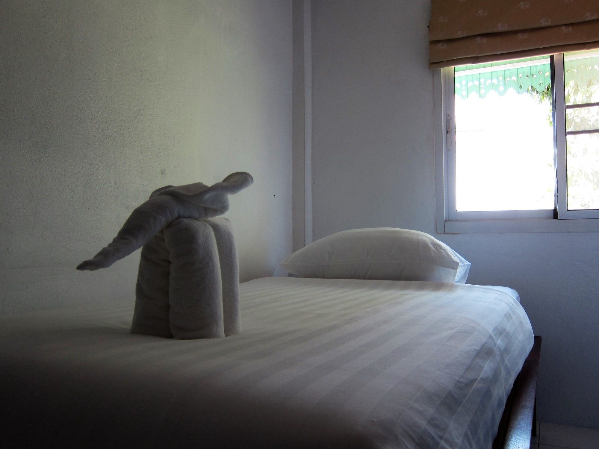 V Lodge Chiang Mai Bagian luar foto